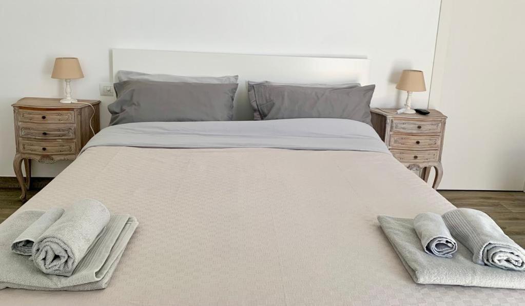 Appartamento Con Terrazza In Zona Navigli - Tortona Milan Luaran gambar